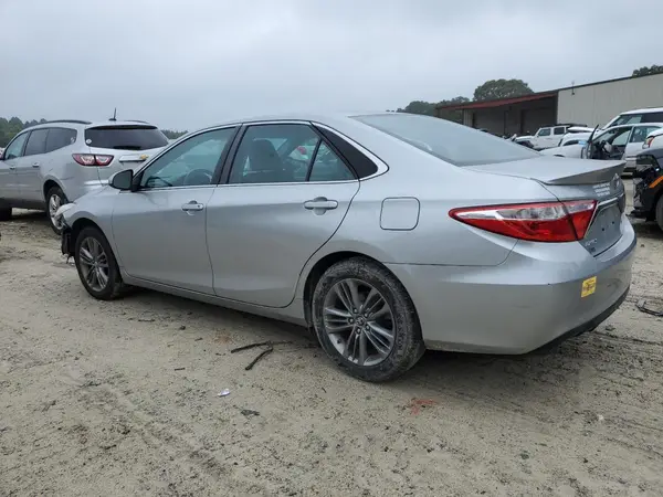 4T1BF1FK2GU249632 2016 TOYOTA CAMRY - Image 2