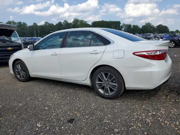 4T1BF1FK2GU250506 2016 TOYOTA CAMRY - Image 2