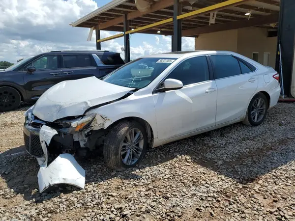 4T1BF1FK2GU254720 2016 TOYOTA CAMRY - Image 1