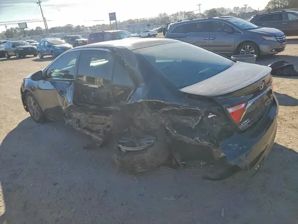 4T1BF1FK2GU257519 2016 TOYOTA CAMRY - Image 2