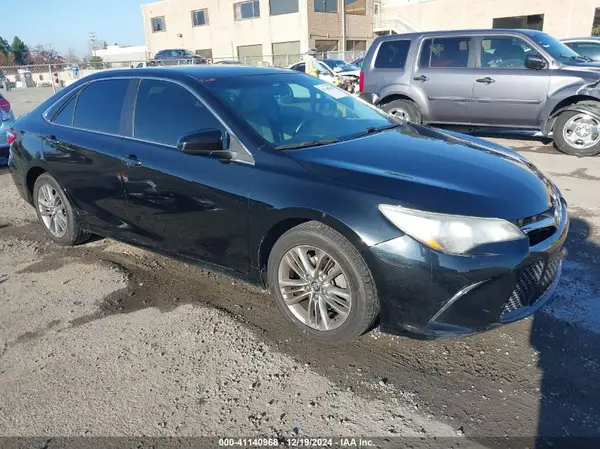 4T1BF1FK2GU260002 2016 TOYOTA CAMRY - Image 1