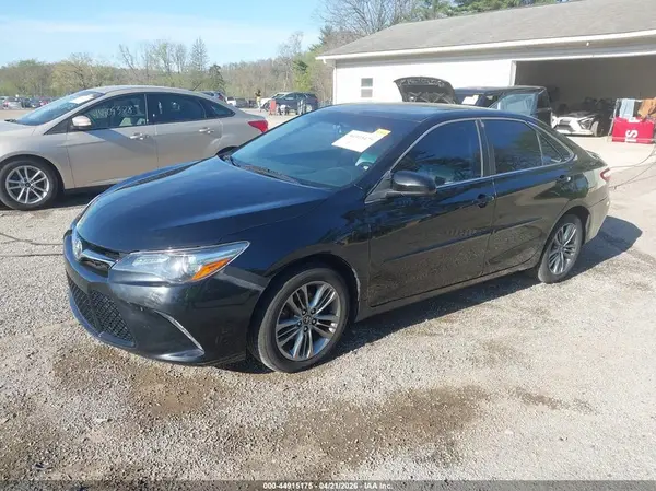 4T1BF1FK2GU260971 2016 TOYOTA CAMRY - Image 2