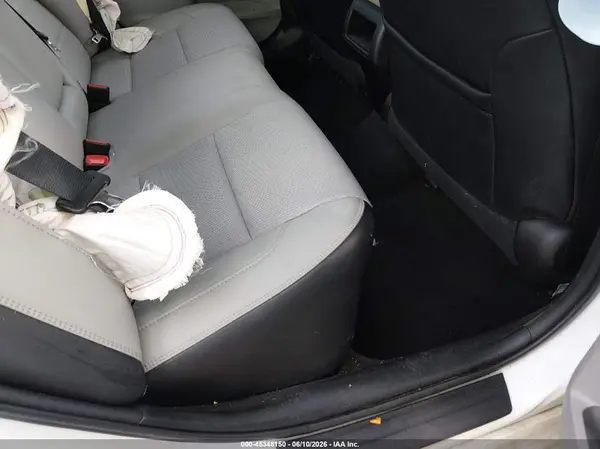 4T1BF1FK2GU264325 2016 TOYOTA CAMRY - Image 8