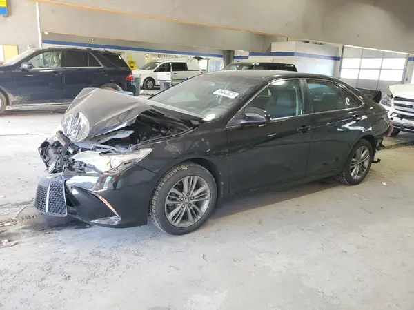 4T1BF1FK2GU265216 2016 TOYOTA CAMRY - Image 1