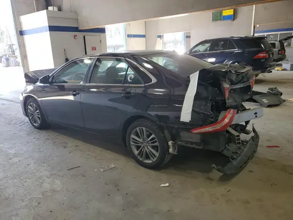 4T1BF1FK2GU265216 2016 TOYOTA CAMRY - Image 2