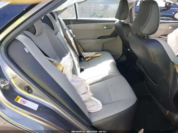 4T1BF1FK2GU266883 2016 TOYOTA CAMRY - Image 8