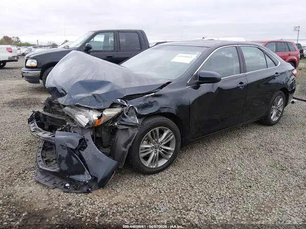 4T1BF1FK2GU500178 2016 TOYOTA CAMRY - Image 2