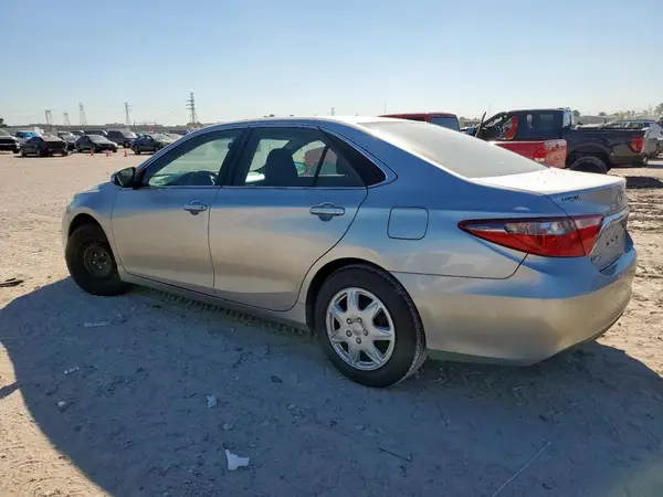 4T1BF1FK2GU501766 2016 TOYOTA CAMRY - Image 2