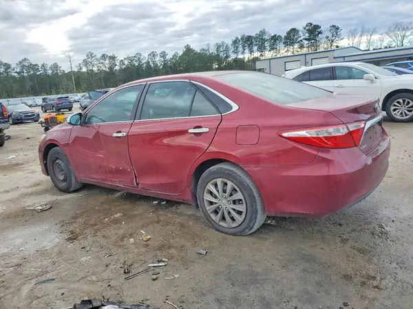4T1BF1FK2GU506465 2016 TOYOTA CAMRY - Image 2
