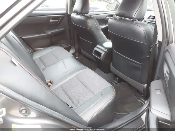 4T1BF1FK2GU508555 2016 TOYOTA CAMRY - Image 8