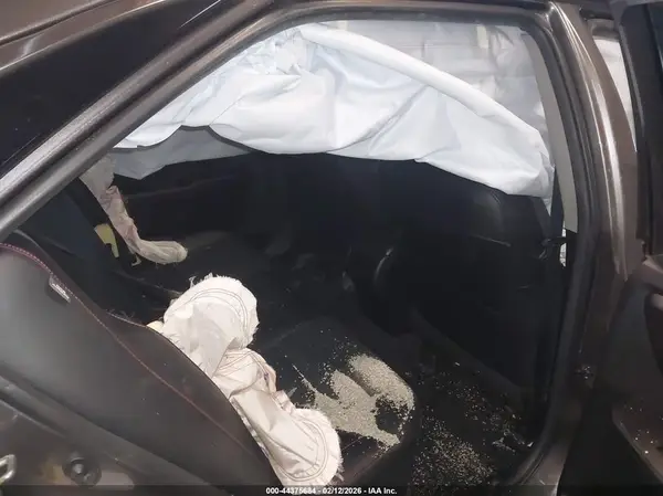 4T1BF1FK2GU508829 2016 TOYOTA CAMRY - Image 8