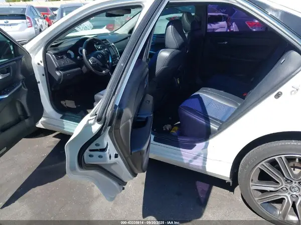 4T1BF1FK2GU510192 2016 TOYOTA CAMRY - Image 8