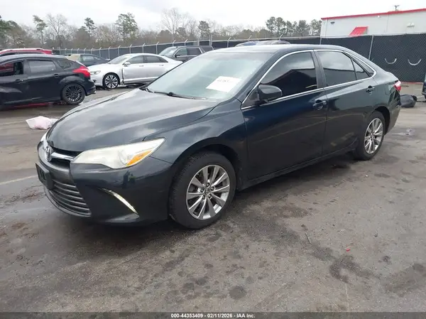 4T1BF1FK2GU513397 2016 TOYOTA CAMRY - Image 2