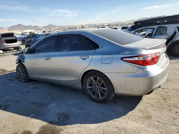 4T1BF1FK2GU516123 2016 TOYOTA CAMRY - Image 2