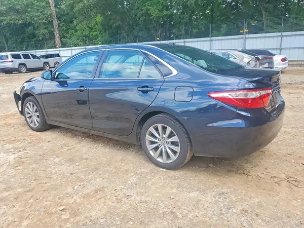4T1BF1FK2GU516736 2016 TOYOTA CAMRY - Image 2