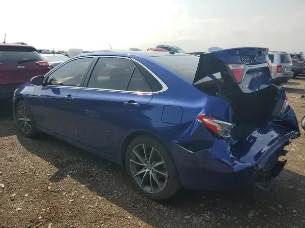 4T1BF1FK2GU517627 2016 TOYOTA CAMRY - Image 2