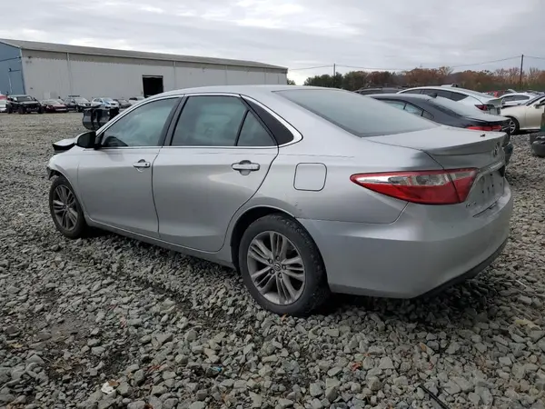 4T1BF1FK2GU522388 2016 TOYOTA CAMRY - Image 2