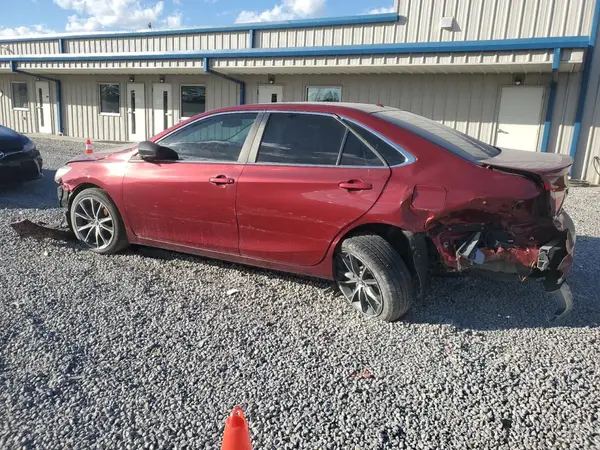 4T1BF1FK2GU522696 2016 TOYOTA CAMRY - Image 2