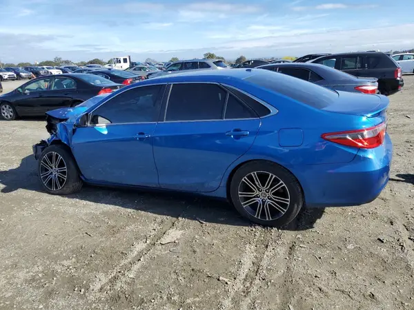 4T1BF1FK2GU523492 2016 TOYOTA CAMRY - Image 2