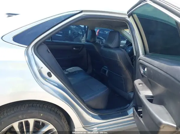 4T1BF1FK2GU529468 2016 TOYOTA CAMRY - Image 8