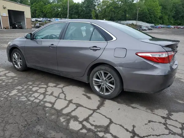 4T1BF1FK2GU534492 2016 TOYOTA CAMRY - Image 2