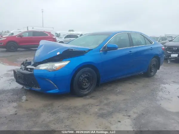 4T1BF1FK2GU539384 2016 TOYOTA CAMRY - Image 2