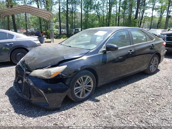4T1BF1FK2GU541832 2016 TOYOTA CAMRY - Image 2