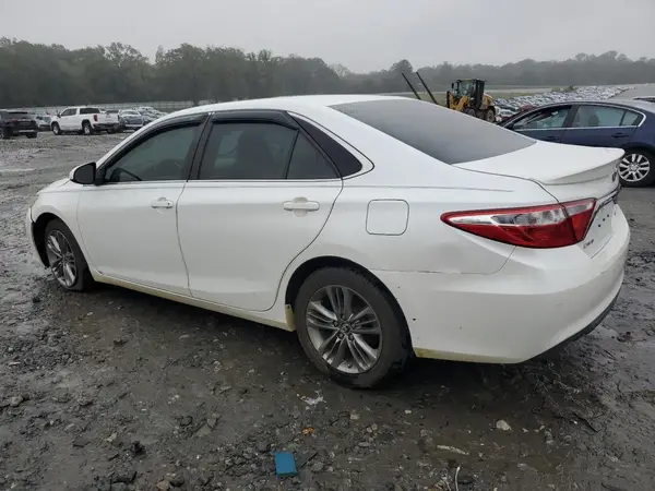 4T1BF1FK2GU547310 2016 TOYOTA CAMRY - Image 2