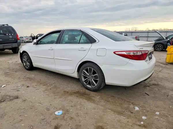 4T1BF1FK2GU547680 2016 TOYOTA CAMRY - Image 2