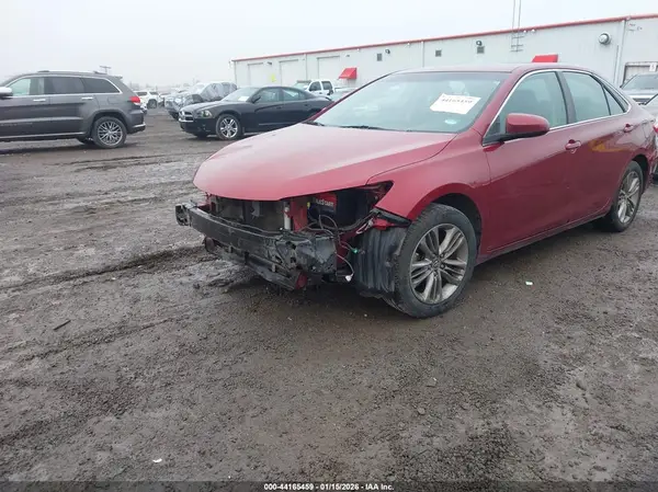 4T1BF1FK2GU548988 2016 TOYOTA CAMRY - Image 2