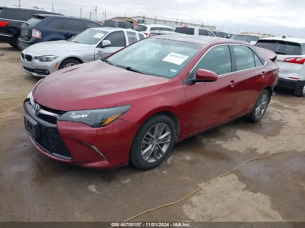4T1BF1FK2GU549963 2016 TOYOTA CAMRY - Image 2