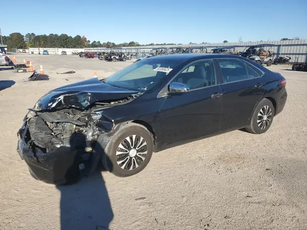 4T1BF1FK2GU551941 2016 TOYOTA CAMRY - Image 1