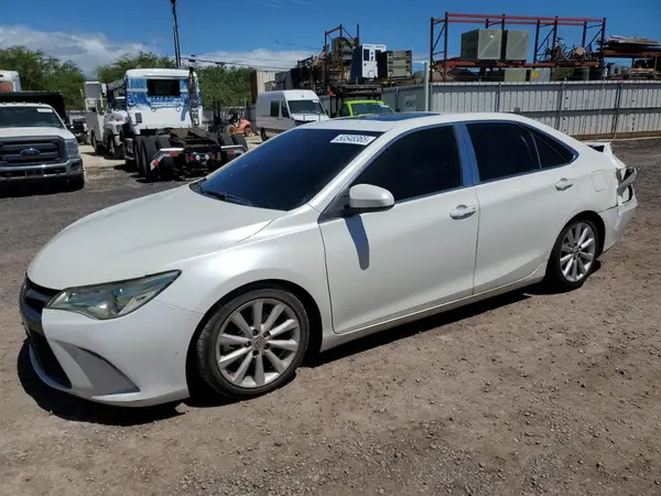 4T1BF1FK2GU553429 2016 TOYOTA CAMRY - Image 1