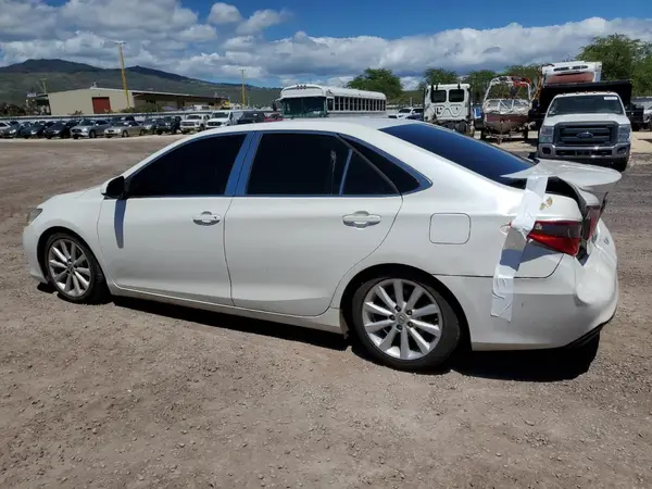 4T1BF1FK2GU553429 2016 TOYOTA CAMRY - Image 2