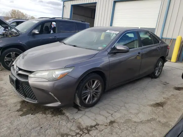 4T1BF1FK2GU554905 2016 TOYOTA CAMRY - Image 1