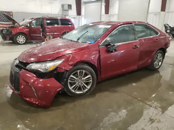4T1BF1FK2GU555178 2016 TOYOTA CAMRY - Image 1