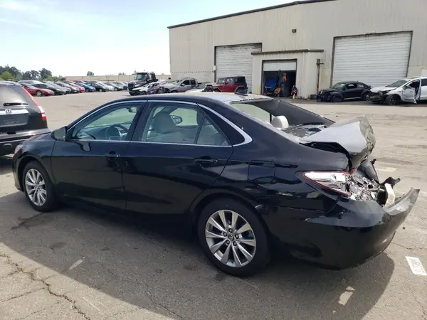 4T1BF1FK2GU556086 2016 TOYOTA CAMRY - Image 2