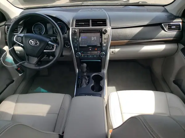 4T1BF1FK2GU556086 2016 TOYOTA CAMRY - Image 8
