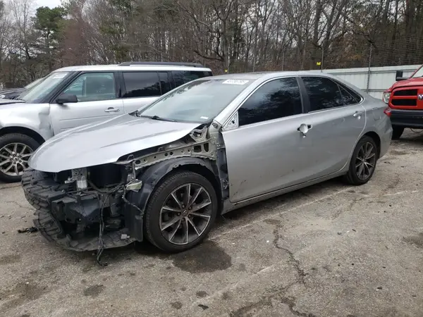 4T1BF1FK2GU556430 2016 TOYOTA CAMRY - Image 1