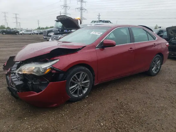 4T1BF1FK2GU563698 2016 TOYOTA CAMRY - Image 1