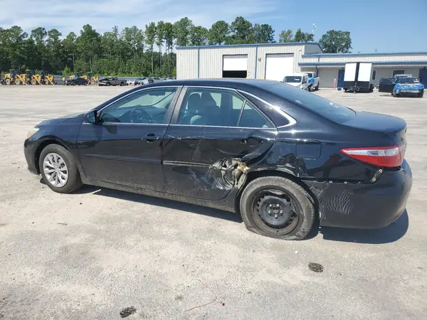 4T1BF1FK2GU564432 2016 TOYOTA CAMRY - Image 2