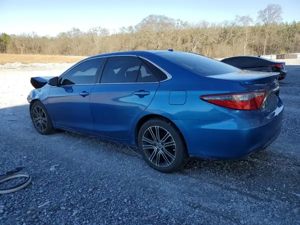 4T1BF1FK2GU564608 2016 TOYOTA CAMRY - Image 2
