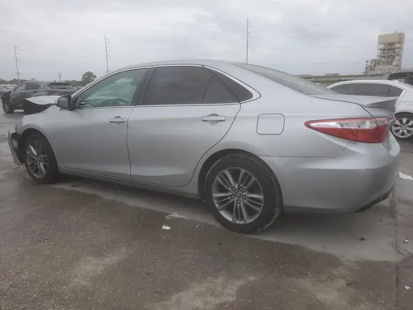 4T1BF1FK2GU569856 2016 TOYOTA CAMRY - Image 2