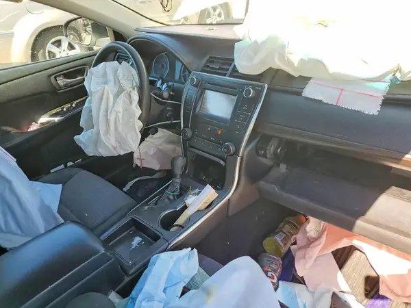 4T1BF1FK2GU571915 2016 TOYOTA CAMRY - Image 8