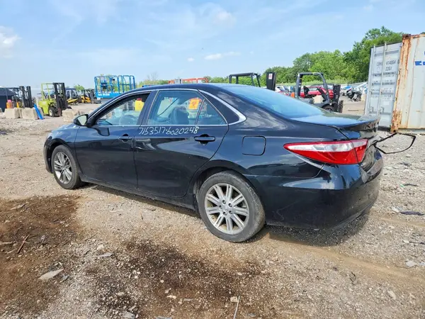 4T1BF1FK2GU573888 2016 TOYOTA CAMRY - Image 2