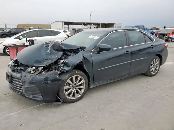 4T1BF1FK2GU574099 2016 TOYOTA CAMRY - Image 1