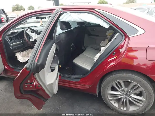 4T1BF1FK2GU574734 2016 TOYOTA CAMRY - Image 8
