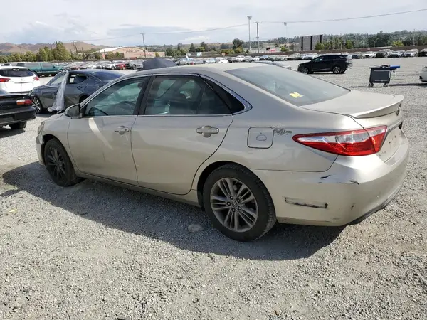 4T1BF1FK2GU576676 2016 TOYOTA CAMRY - Image 2