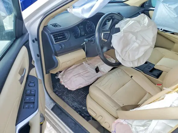 4T1BF1FK2GU585071 2016 TOYOTA CAMRY - Image 8