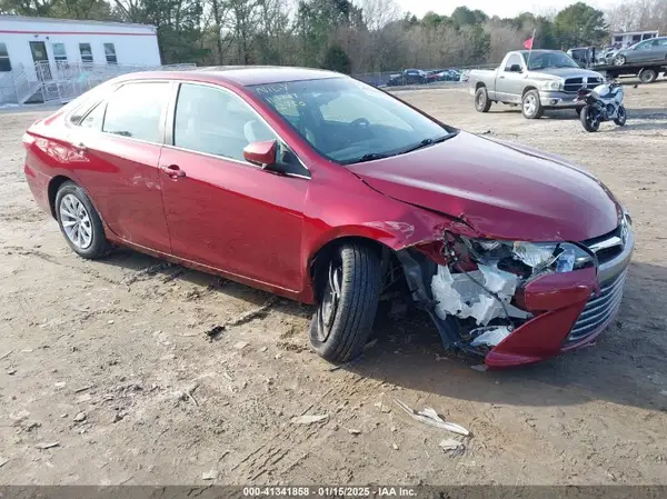 4T1BF1FK2GU587340 2016 TOYOTA CAMRY - Image 1